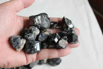 1 LB Surové Prírodné Čierny Turmalín Crystal Drsné Kamene Pôvodné Čína, Wholesales Ceny, Doprava Zdarma